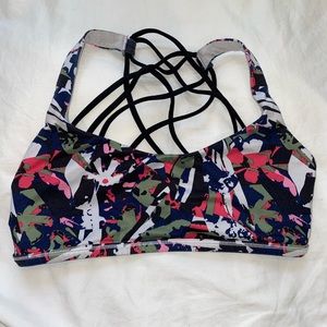 LULULEMON Free To Be Serene Bra